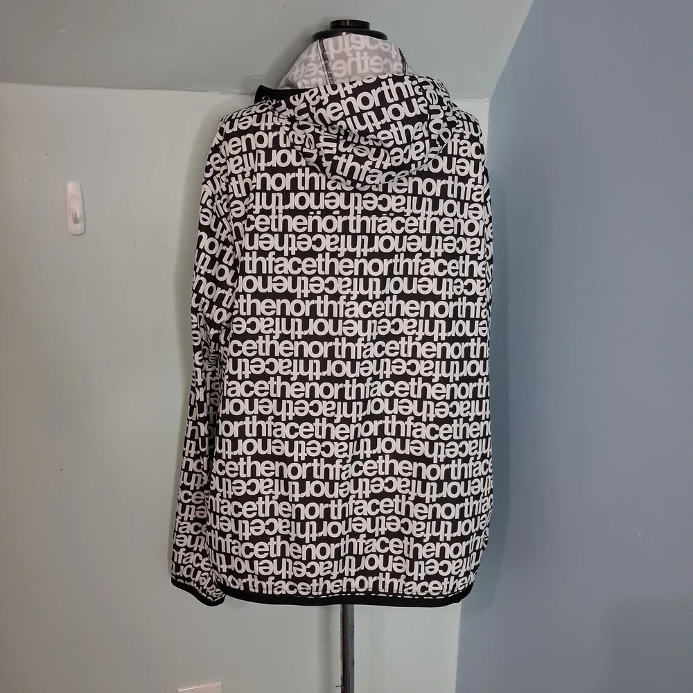 The North Face Mens Windwall Jacket Black White All Over Logo Print Large L